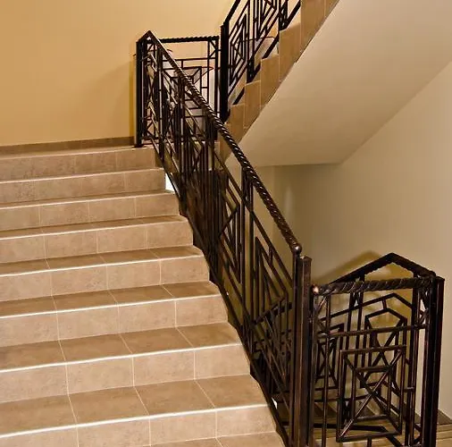 Stupari Hotel 3*